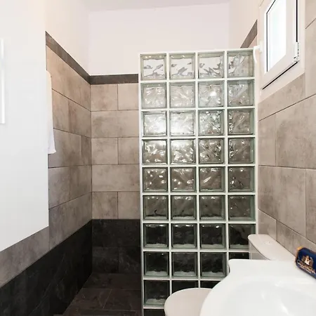 A&a House Mykonos A *